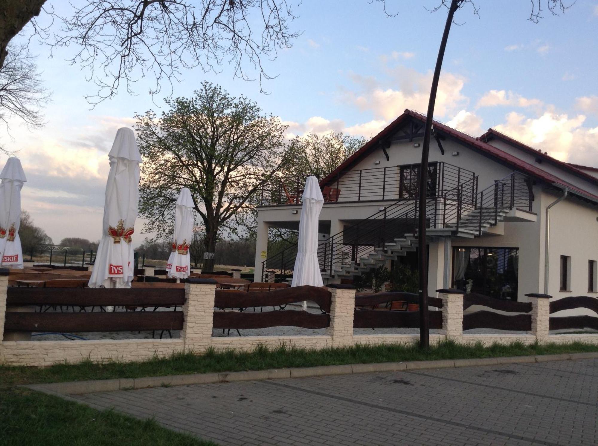 Pod Kotwica Bed and Breakfast Nowa Sol Esterno foto