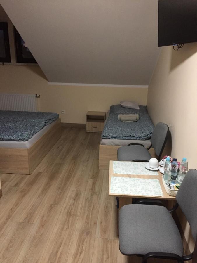 Pod Kotwica Bed and Breakfast Nowa Sol Esterno foto
